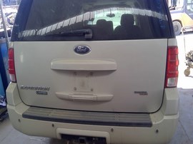 2005 FORD EXPEDITION, SILVER, LIMITED MODEL, 5.4L, AT, 4WD.  F26477